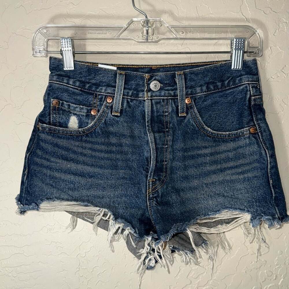 Levi’s 501 cut off shorts high low frayed hem size 24